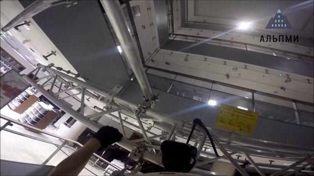 Новогоднее украшение Стокманна и бизнес центра смотреть онлайн