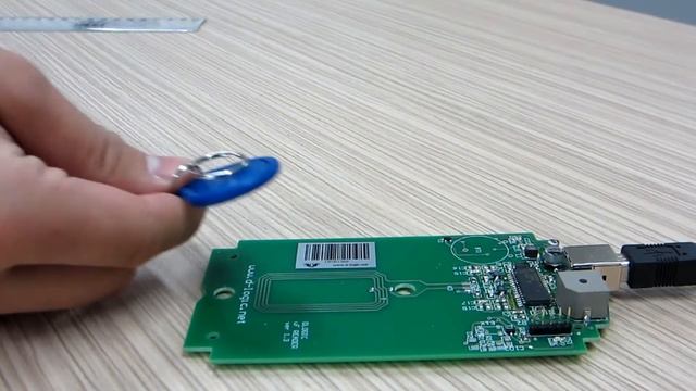 NFC reader writer OEM module reading distance testing - uFR Classic by D-Logic смотреть онлайн