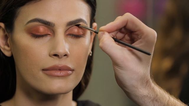 Art Library: Flame-Boyant, Explained by Regan Rabanal | MAC Cosmetics смотреть онлайн