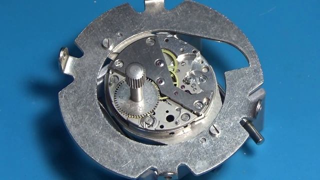 Ремонт механического будильника Ракета, сборка Repair of mechanical alarm clock Rocket, assembly смотреть онлайн