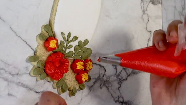 Royal Icing Flowers- Make Royal Icing Flowers Faster with Russian Piping Tips смотреть онлайн