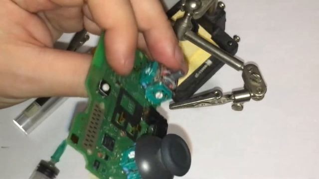 Ремонт Стика DualShock 4 смотреть онлайн