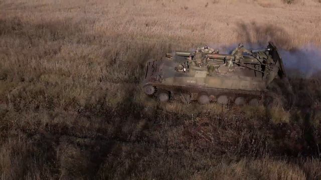 Боевая работа расчета 240-мм самоходного миномета 2С4 «Тюльпан» смотреть онлайн