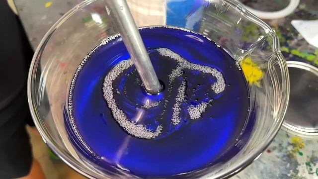 Introducing the World's First BLUE TO BLACK HyperShift (Mind Officially Blown) смотреть онлайн