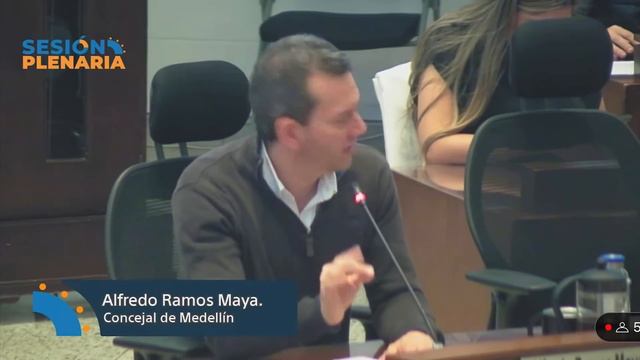Después de 1 mes, Daniel Quintero y Diana Osorio devolvieron las 9 camionetas: Alfredo Ramos смотреть онлайн