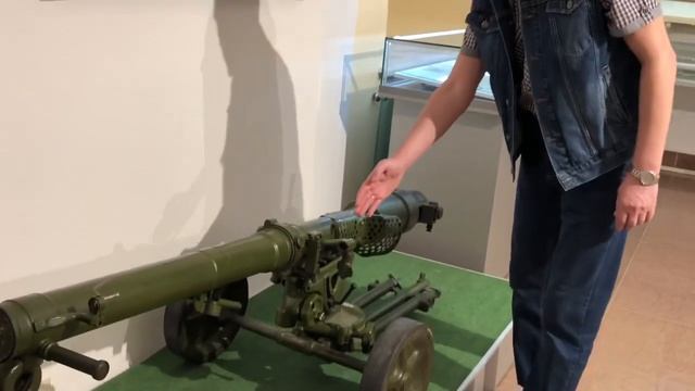 82-мм безоткатное орудие Б-10