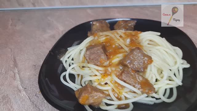 Гуляш из говядины с подливкой, как в детском саду смотреть онлайн