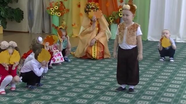 На осенней полянке. Осенний утренник в детском саду вторая младшая группа ?