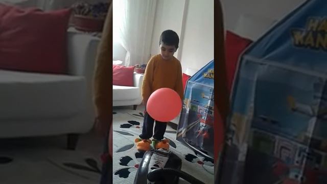 Mucit DORUKHAN-Havada Duran balon смотреть онлайн