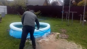 Как  убрать надувной бассейн на зиму!