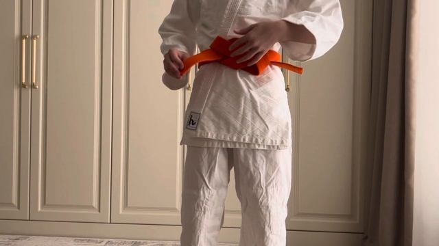 КАК ЗАВЯЗАТЬ ПОЯС КАК МАСТЕР. Для дзюдо, карате, тхеквандо, кудо. смотреть онлайн