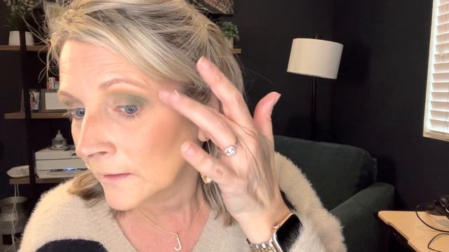 NEW MAKE UP BY COLOURPOP| FRESH GREENS PALETTE смотреть онлайн