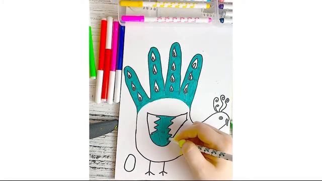 Очень простой рисунок павлина для детей Рисуем ручками для срисовки смотреть онлайн