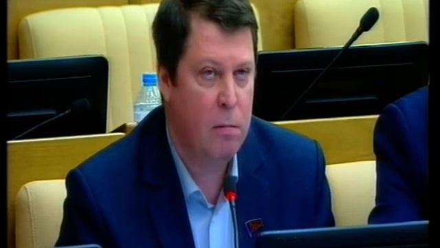 Спор в Госдуме о ОМС у мигрантов (окончание) смотреть онлайн