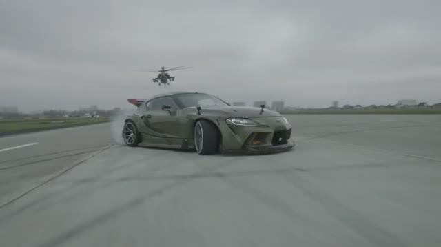 Битва Роствертола с гонщиками и гонщицами продолжается.