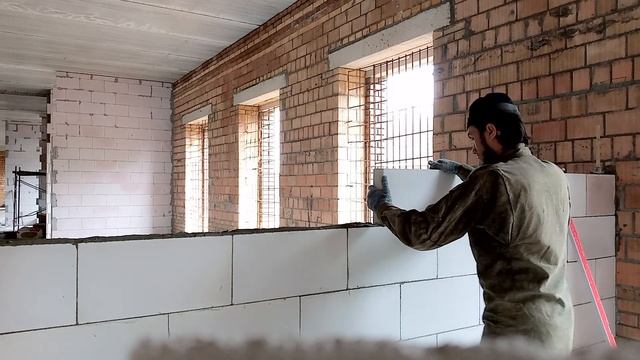 кладка перегород из силикатный пазагребневых блоков