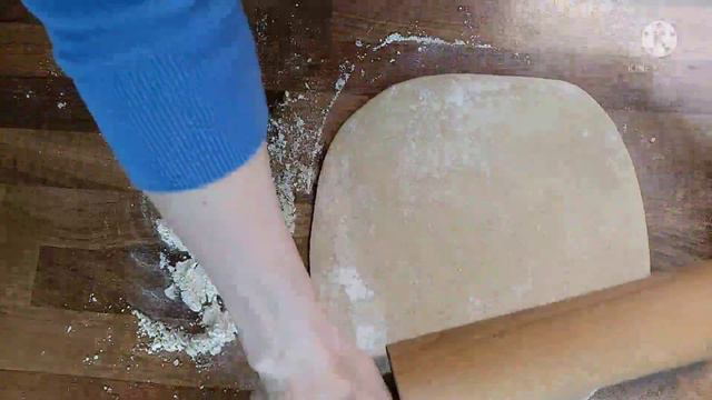 Aprikosen Topfen Strudel / абрикосово творожный штрудель смотреть онлайн