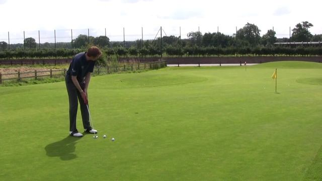 Golf Putting - Part 6 - How to Control the Distance of your Putts смотреть онлайн