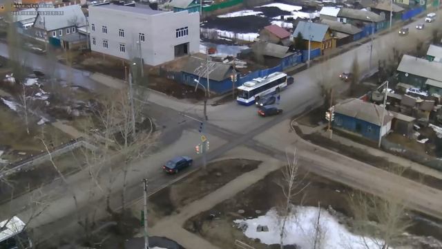 Лыжники таких называют "Летящий лом" смотреть онлайн