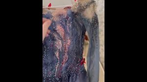Анна Щербакова рассказывает о своих платьях.