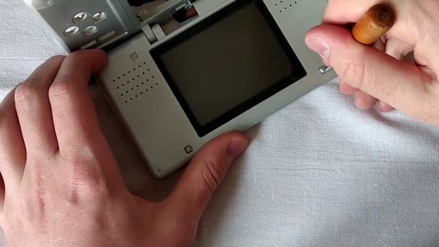 Лучше не меняйте корпус своей Nintendo DS...