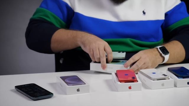 Распаковал iPhone 12 Mini и сравнил с iPhone SE, iPhone 12 Pro, iPhone 12 Pro Max смотреть онлайн