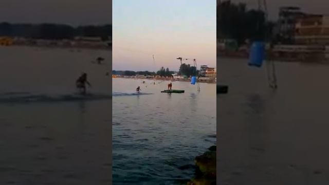 Водные лыжи в Анапе море и Набережная смотреть онлайн