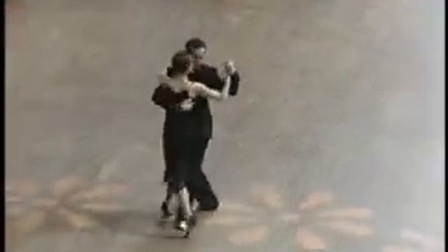 Closed embrace Tango - Seattle Folklife - Kamran and Colleen смотреть онлайн