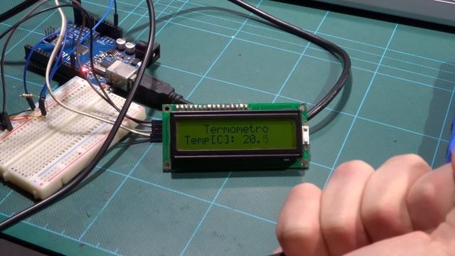 Sensor de Temperatura DS18B20 con Arduino y LCD смотреть онлайн