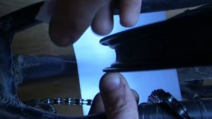 Как исправить, выровнять, убрать восьмерку на колесе велосипеда видео