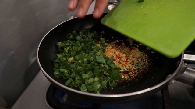 How To Make Jamaican Jerk Chicken And Spicy Coconut Rice - Cooking From A Can Video Series смотреть онлайн