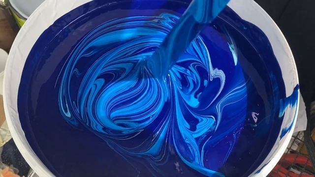 Ремонт в бытовке. Чем ПОКРЫВАТЬ бытовку? смотреть онлайн