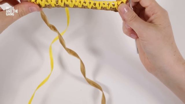 How To Crochet: Single Crochet Spike Stitch смотреть онлайн
