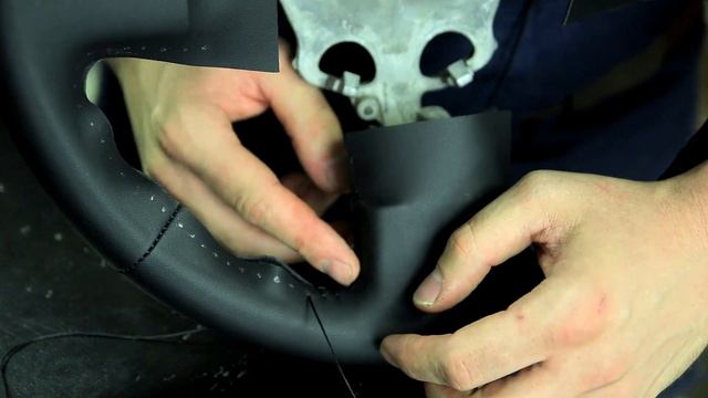 Перетяжка руля. Урок. Прошиваем чехол швом Ёлочка. смотреть онлайн