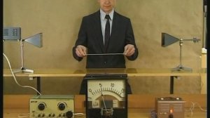 Опыты по физике. Интерференция электромагнитных волн