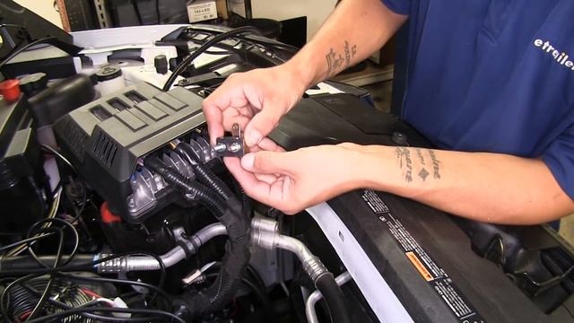 etrailer | Roadmaster Battery Charge Line Kit Installation - 2017 GMC Terrain смотреть онлайн