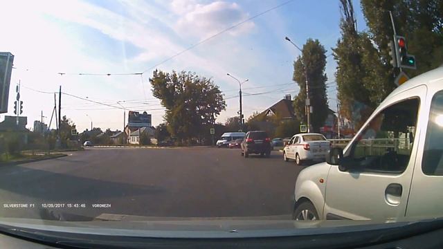 Рено В163ТВ73 выезд за стоп-линию на 45 Стрелковой дивизии смотреть онлайн