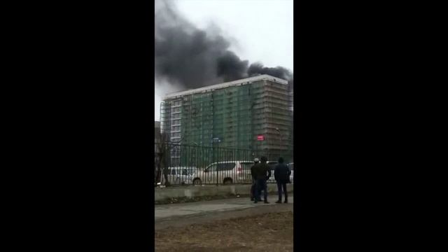 В Южно-Сахалинске горит новостойка смотреть онлайн