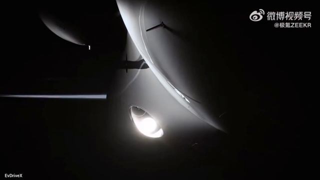 ZEEKR 009 promo смотреть онлайн