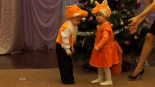 Новогодний твист в САДУ смотреть онлайн