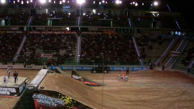 Night of the Jumps Torino Marzo 2012. Nikon S9100. смотреть онлайн