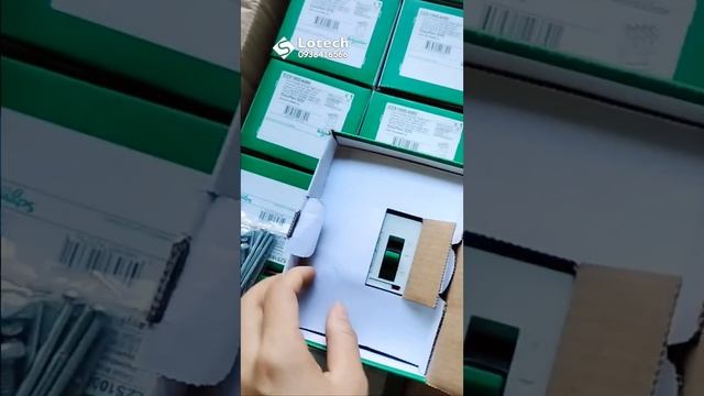 Aptomat khối MCCB Schneider EasyPact EZS смотреть онлайн