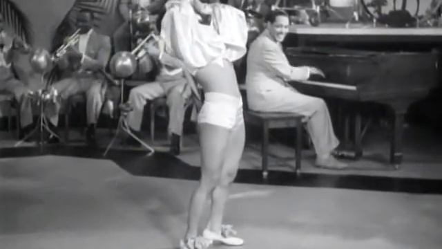 Cotton Club Dancers Bust Some Moves