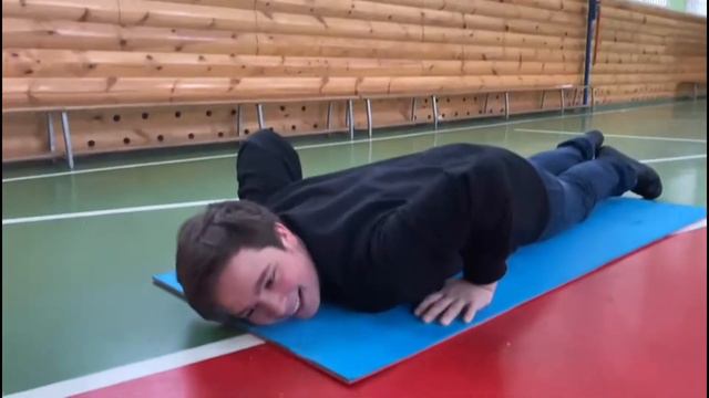 Спорт в школе. Урок физкультуры смотреть онлайн