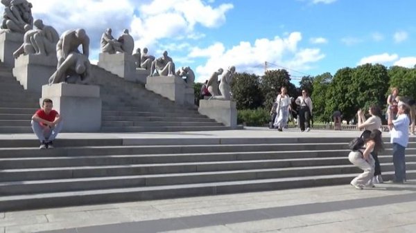 Норвегия Вегелан парк обнаженных скульптур / Norway Vigeland Park , Frogner Park , Monolitten
