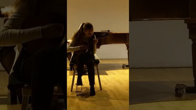 "По улице не ходила, не пойду" исполнение на домре смотреть онлайн