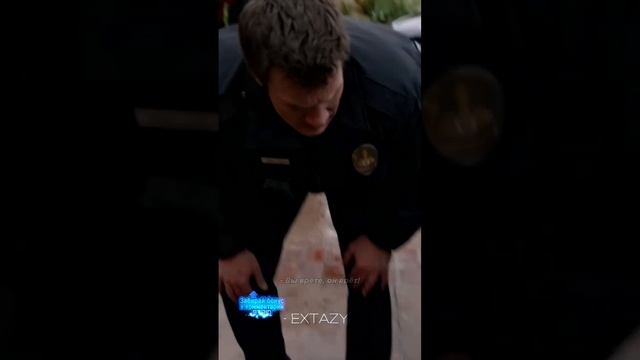 Парковщик разбил Бэнтли! ? #фильм #film #shorts смотреть онлайн