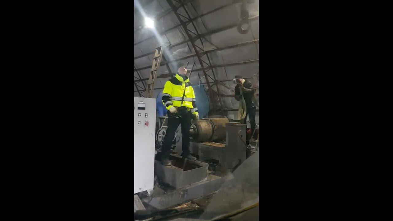 Сборка станка для переработки покрышек.Манипулятор смотреть онлайн