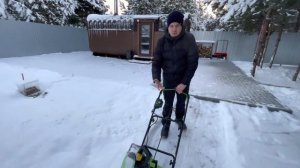 Обзор на аккумуляторный снегоуборщик, Greenworks GD60PSTK5, 60V, 51 см, бесщеточный.