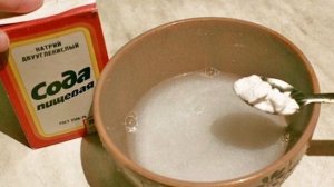 Простой способ почистить 20 литровую бутыль от зелени и грязи на дне